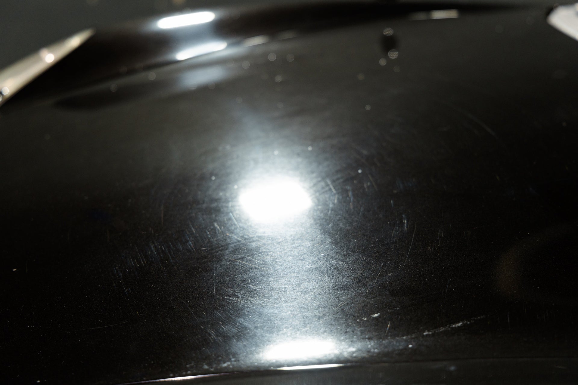 Comment apparaissent les rayures et la peinture mate – et ce qui aide vraiment ?